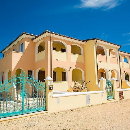 Le Residenze Del Maria Rosaria - Vico Friuli 1 Villa Orosei Exteriör bild