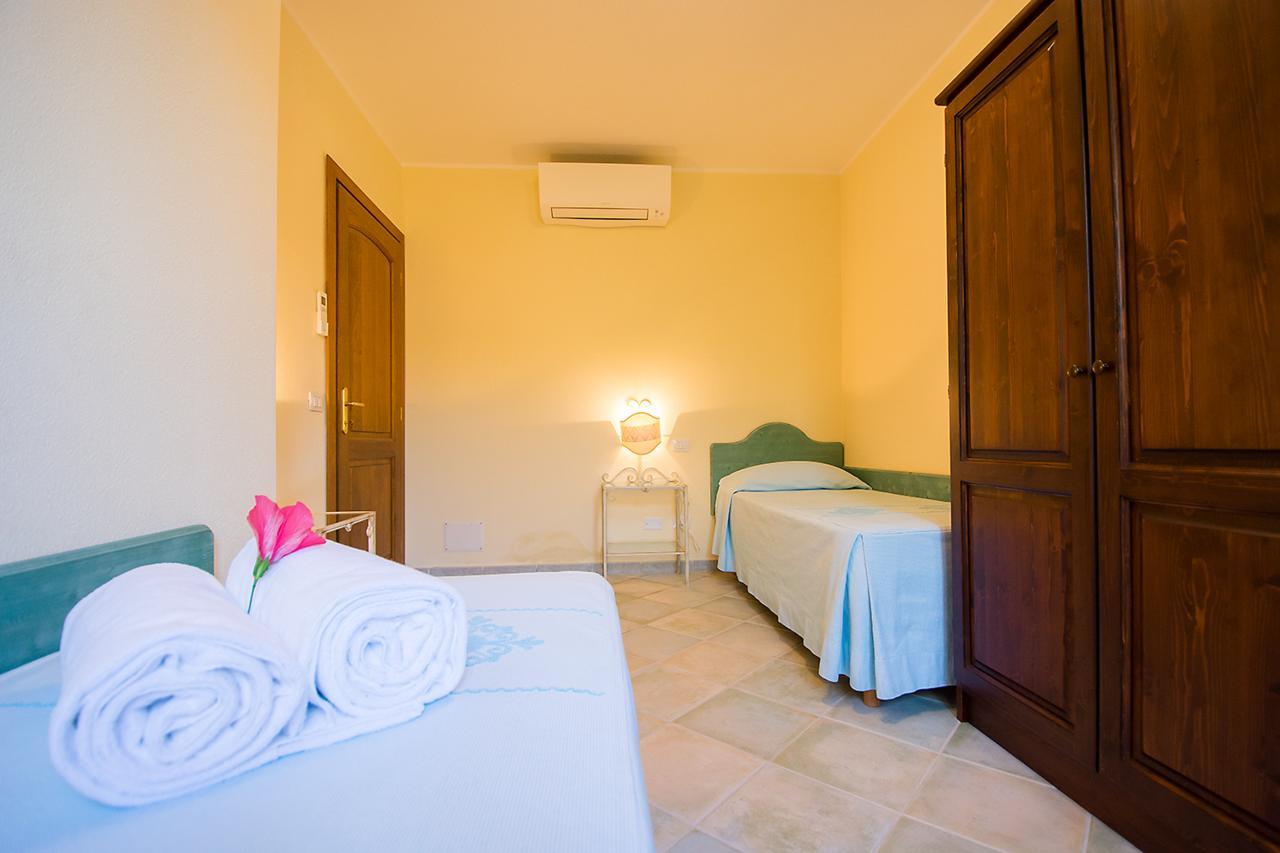 Le Residenze Del Maria Rosaria - Vico Friuli 1 Villa Orosei Exteriör bild