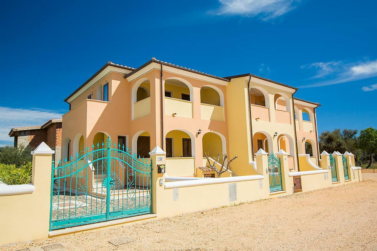 Le Residenze Del Maria Rosaria - Vico Friuli 1 Villa Orosei Exteriör bild